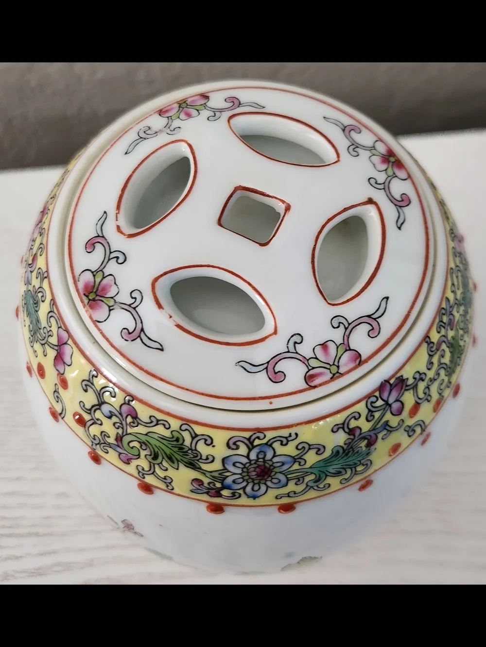 Vintage Chinese Porcelain Ginger Jar Hand-painted Famille Rose Floral Design